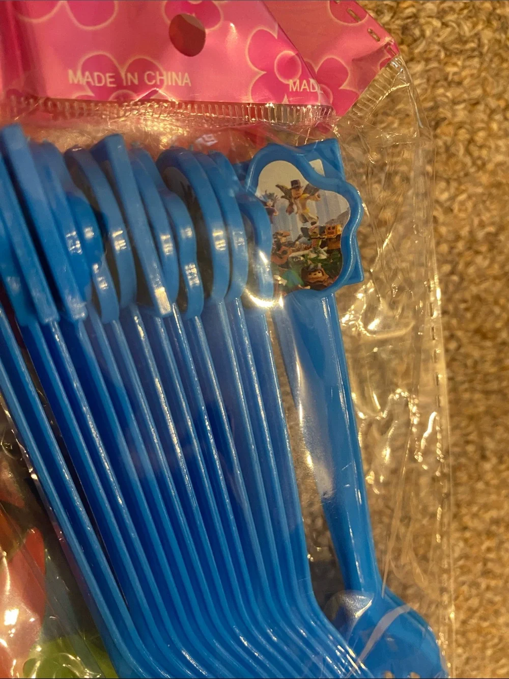 Blue Roblox-Themed Party Plate and Cutlery Set